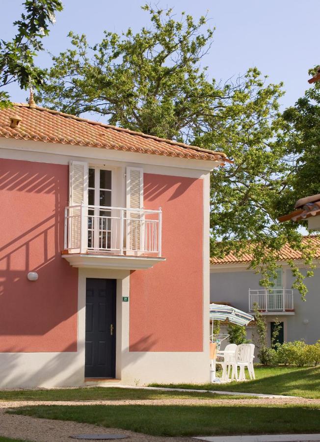 Madame Vacances Les Maisons De Fontenelles LʼAiguillon-sur-Vie Esterno foto